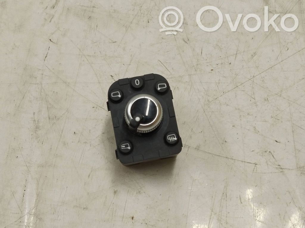 Wing mirror switch   4M0959565