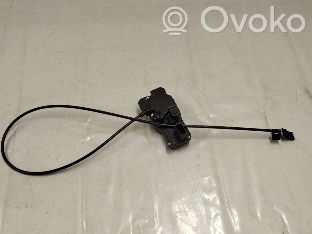 Tesla Model S Galinių durų spyna 