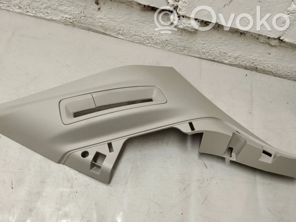 Volvo XC90 Pilar (D) (superior) 