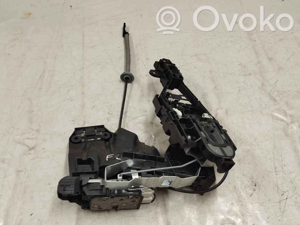 Volvo XC90 Priekšpusē slēdzene 