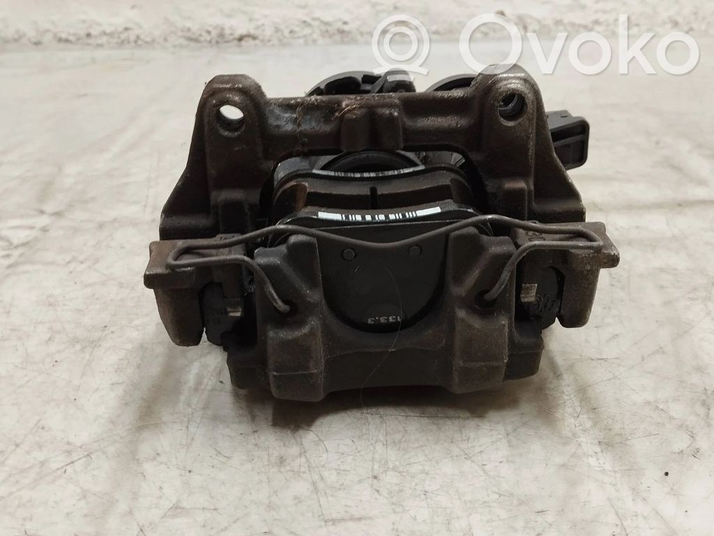 Volvo S90, V90 Tylny zacisk hamulcowy 