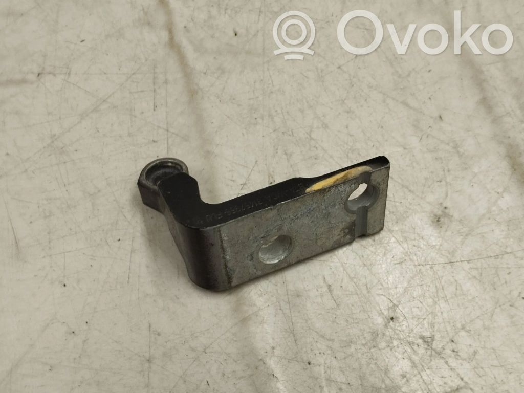 Volvo S60 Front door upper hinge 