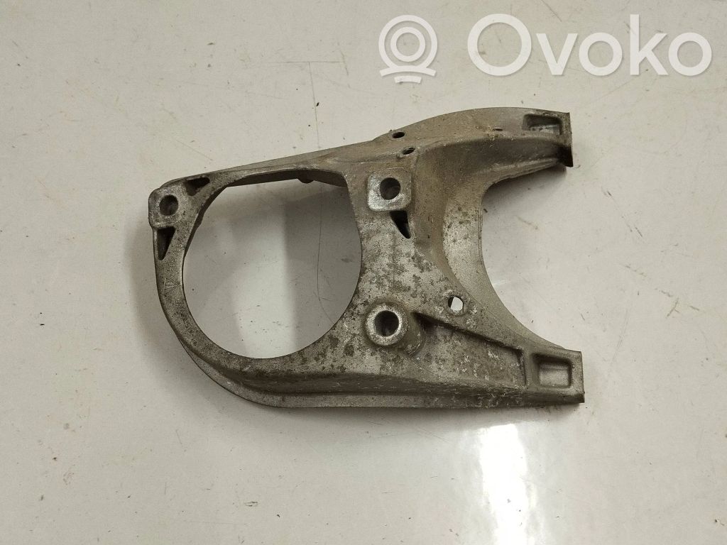Porsche Macan (95B) Engine mounting bracket 
