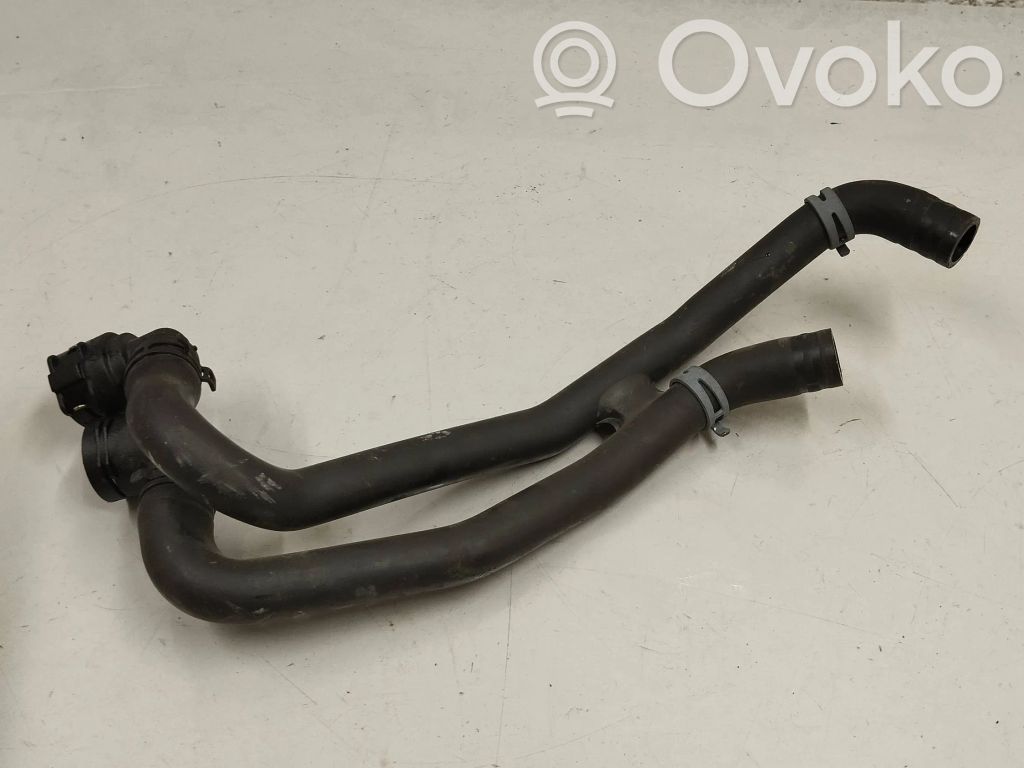 Audi A3 8Y Engine coolant pipe/hose 