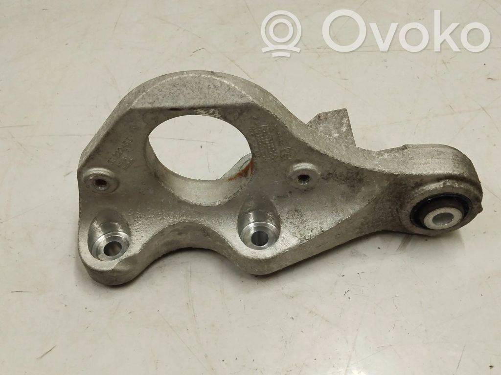 Volvo XC90 Driveshaft support bearing bracket 