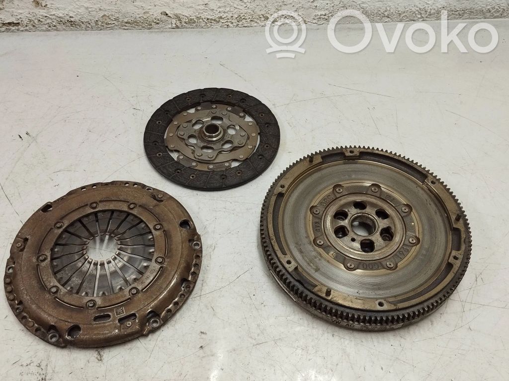Kit d'embrayage   04C105266E,04C141025R,04C141031H
