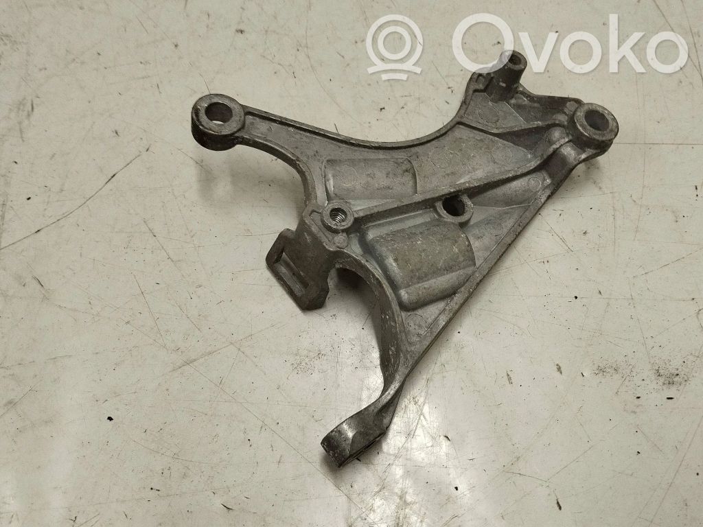 Opel Grandland X Engine mounting bracket 