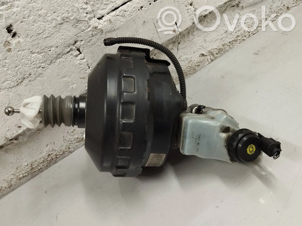Audi Q3 8U Bremskraftverstärker 