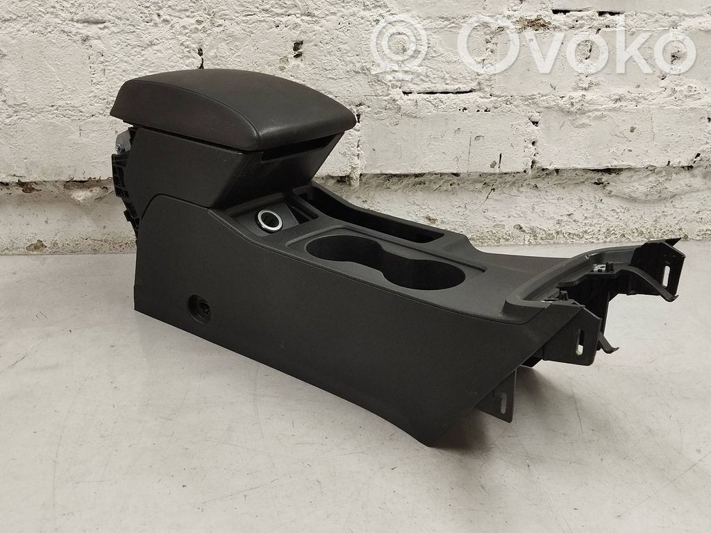 Seat Leon (5F) Reposabrazos 