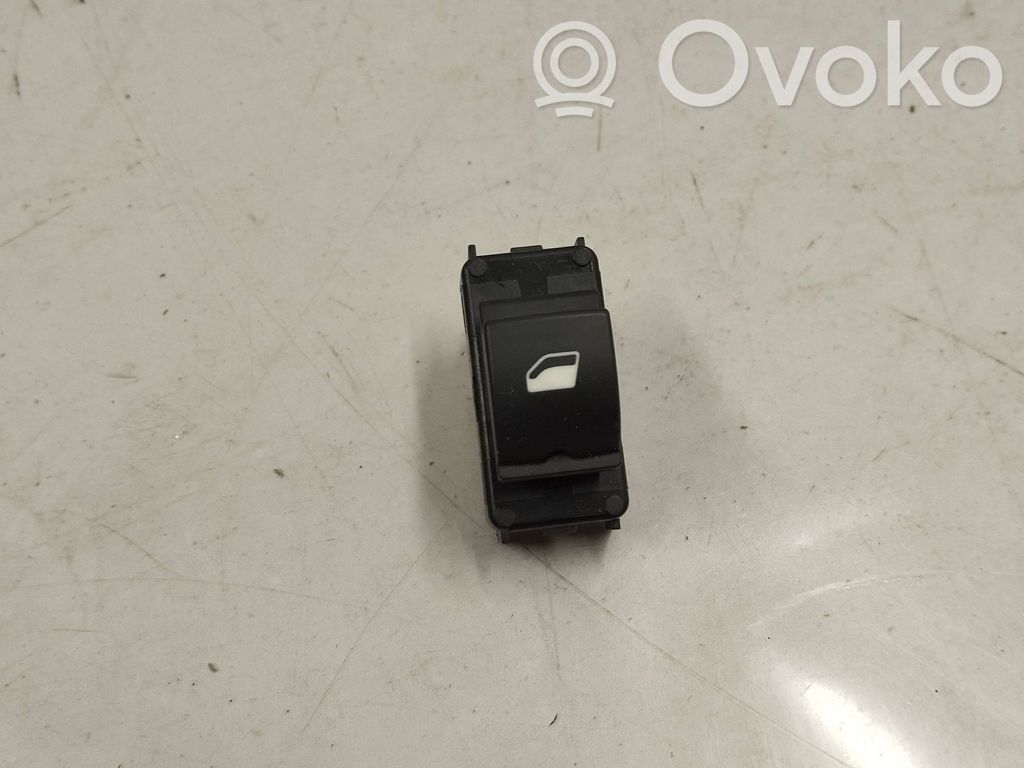 Opel Grandland X Electric window control switch 