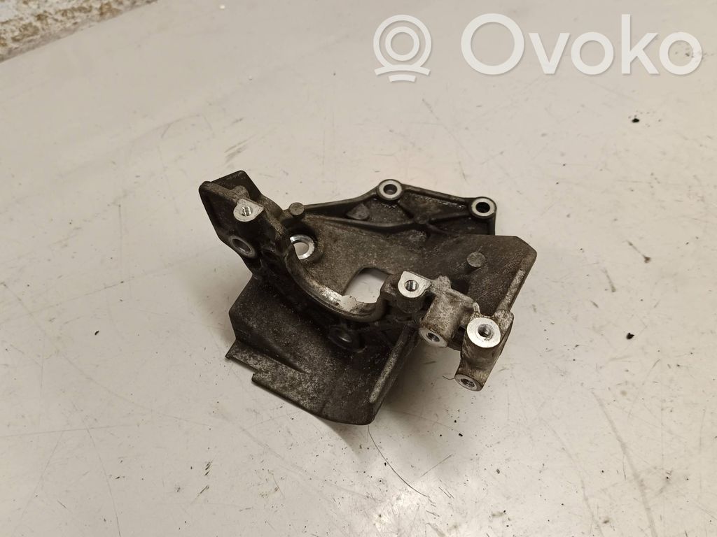 Porsche Cayenne (92A) Fuel pump bracket 