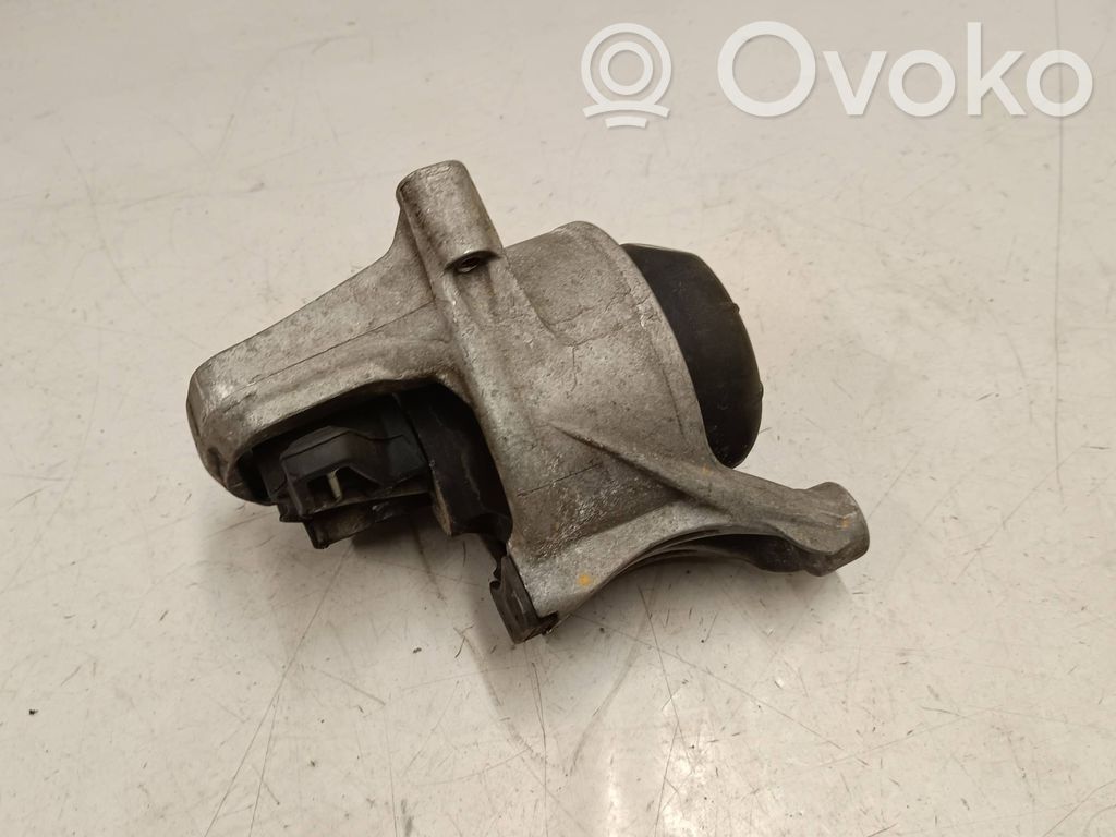 Audi A4 S4 B9 8W Engine mount bracket 