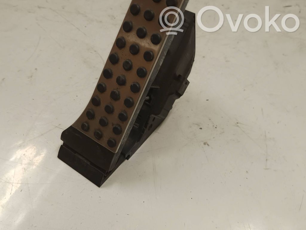 Mercedes-Benz C W205 Accelerator throttle pedal 