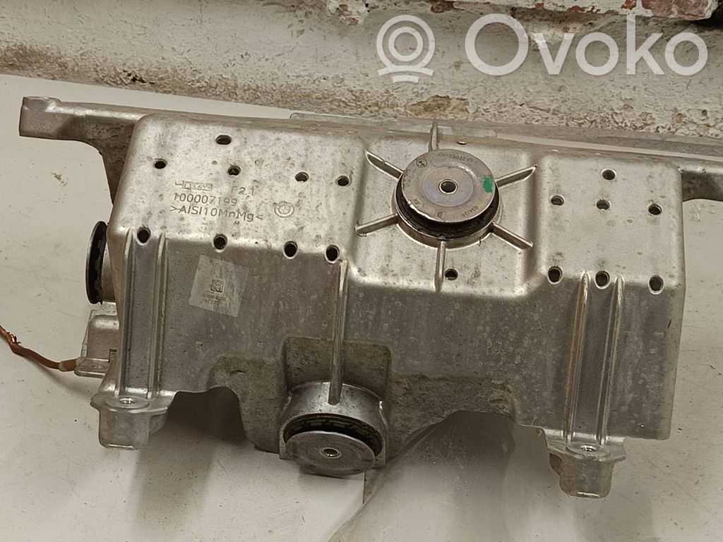 BMW i4 A/C compressor mount bracket 