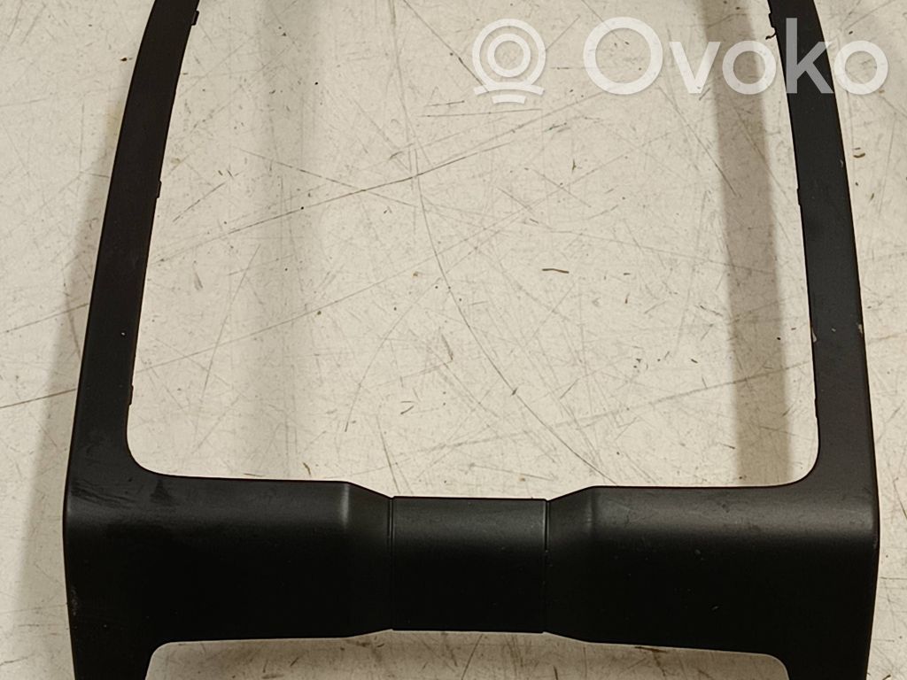 Porsche Cayenne (92A) Światło fotela przedniego 