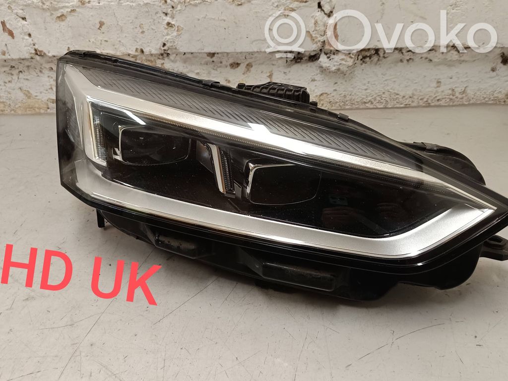 Audi A5 Phare frontale 