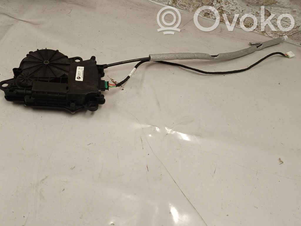 BMW i4 Tailgate/trunk control unit/module 