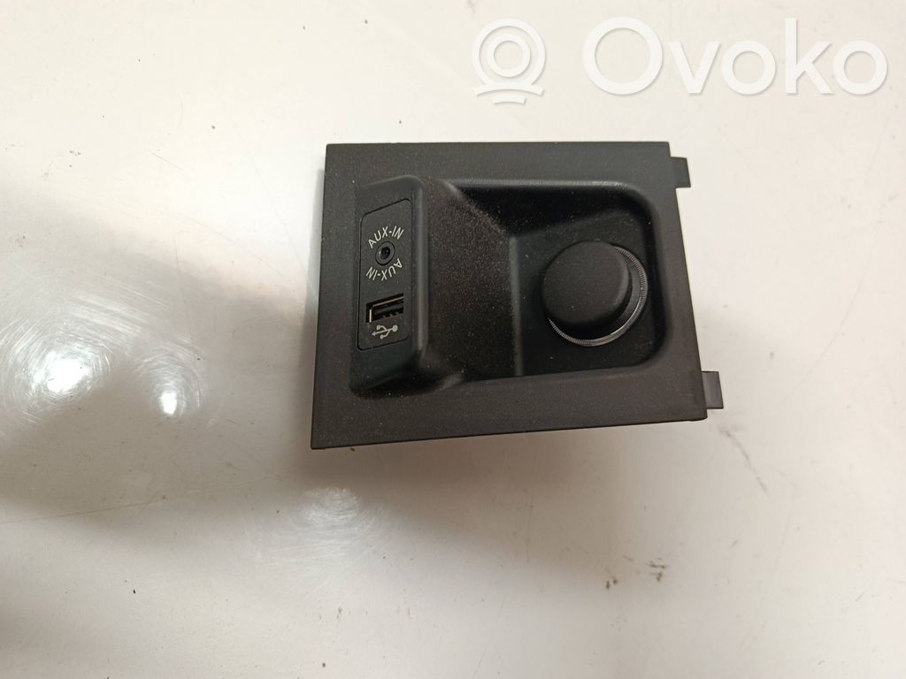 BMW X6 F16 Enchufe conector USB 