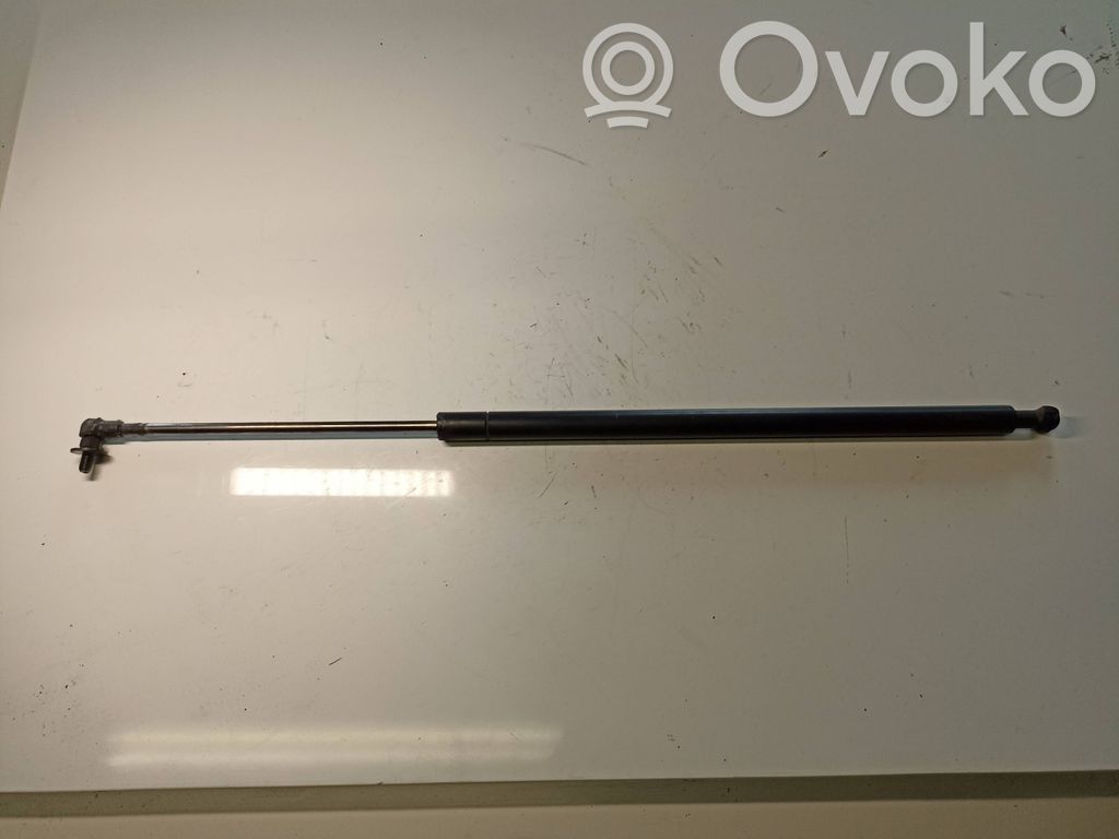 BMW X3 E83 Tailgate/trunk strut/damper 