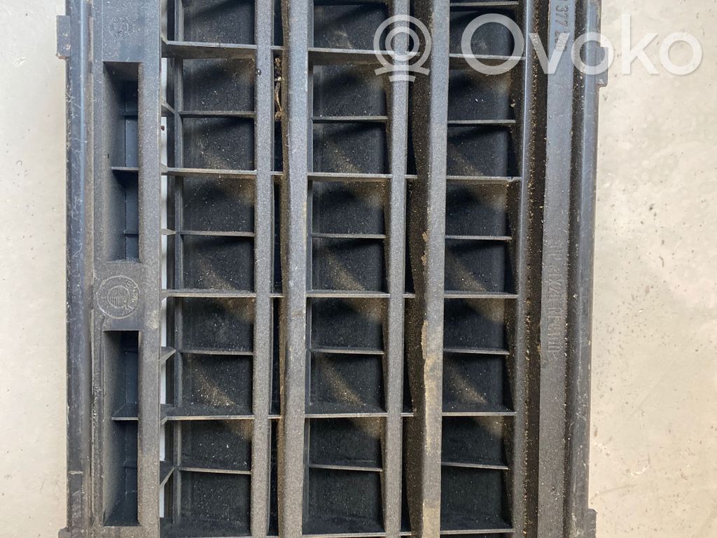 BMW X5 E70 Ventiliacinės grotelės 