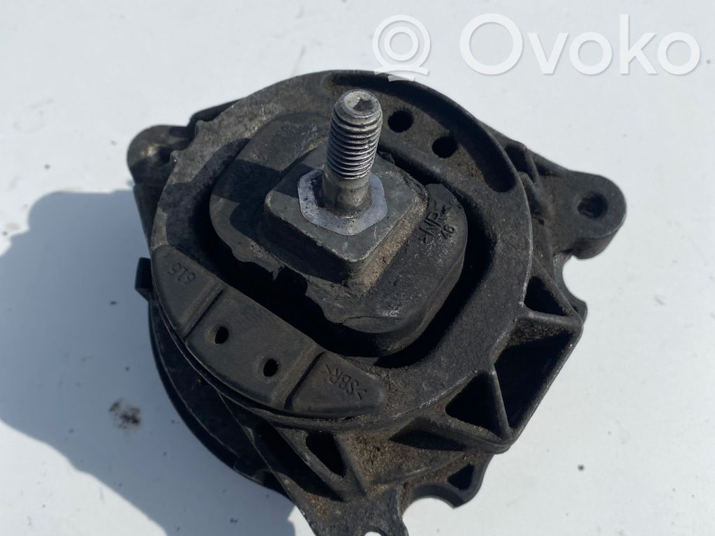 BMW 3 F30 F35 F31 Engine mount bracket 
