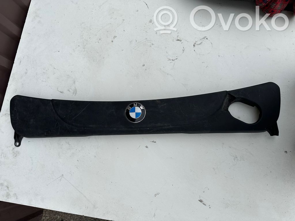 Engine cover (trim)   7801282