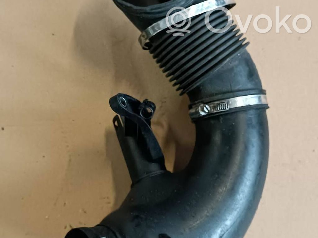 BMW 5 E60 E61 Air intake duct part 