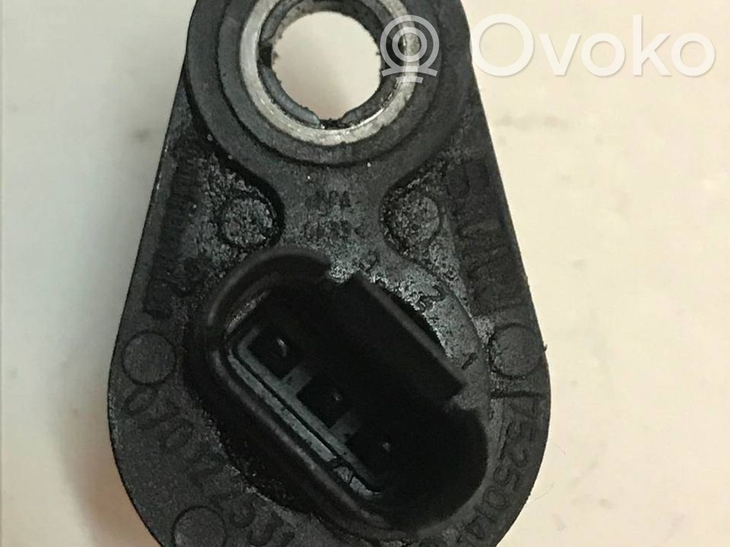 BMW 5 E60 E61 Camshaft position sensor 
