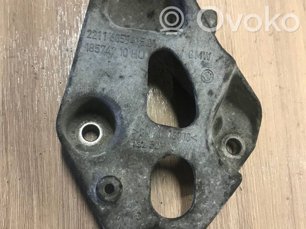 Engine mounting bracket   6859415,18574710,13252