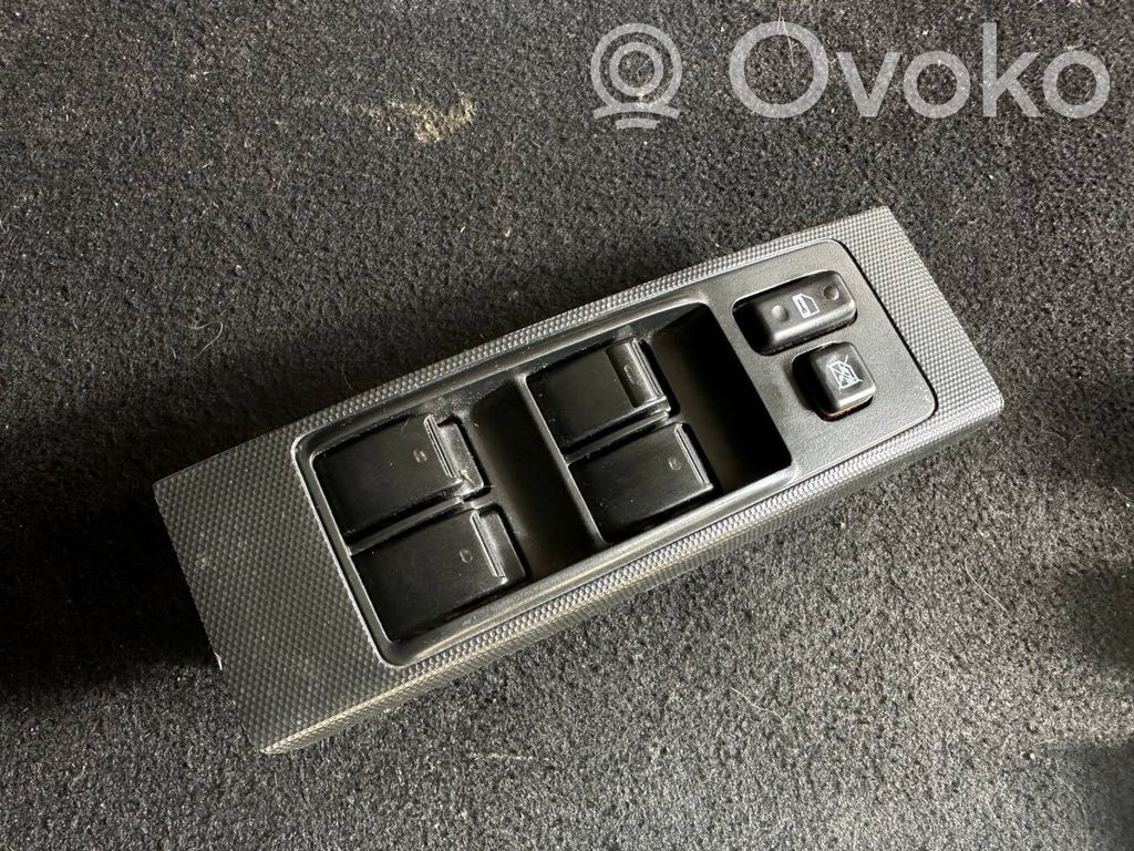 Toyota Corolla Verso AR10 Przyciski szyb 