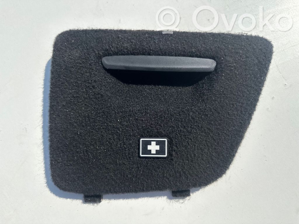 BMW 7 G11 G12 Boczek / Tapicerka / bagażnika 