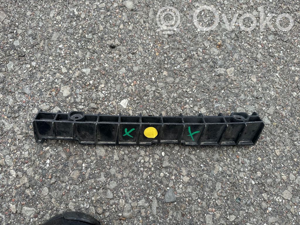 Front bumper mounting bracket   4G0807382A