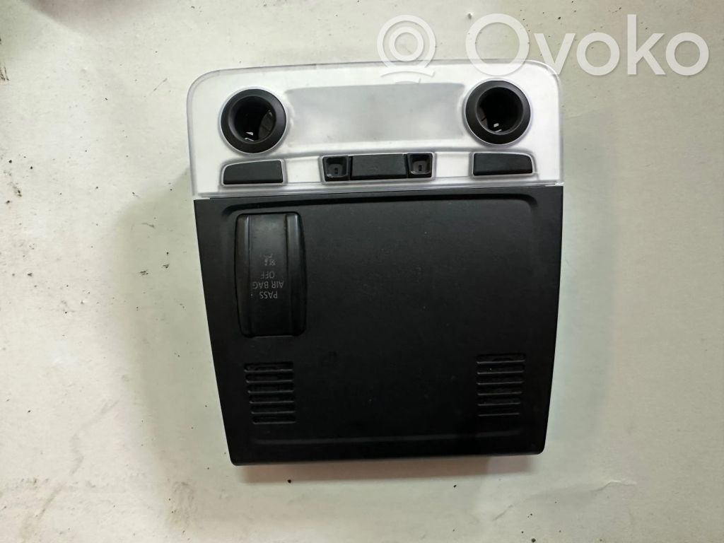 Front seat light   9205115