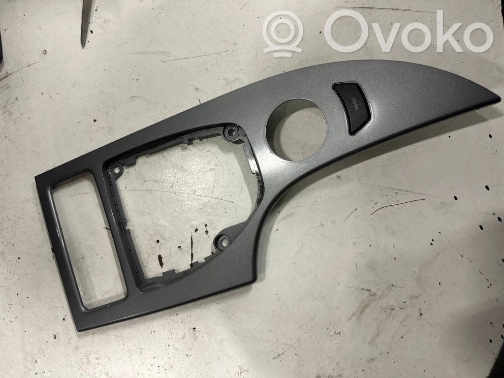 Otras partes del panel de instrumentos   6974703