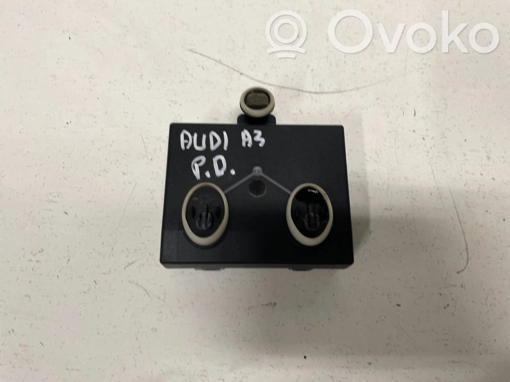 Audi A3 S3 8V Door control unit/module 