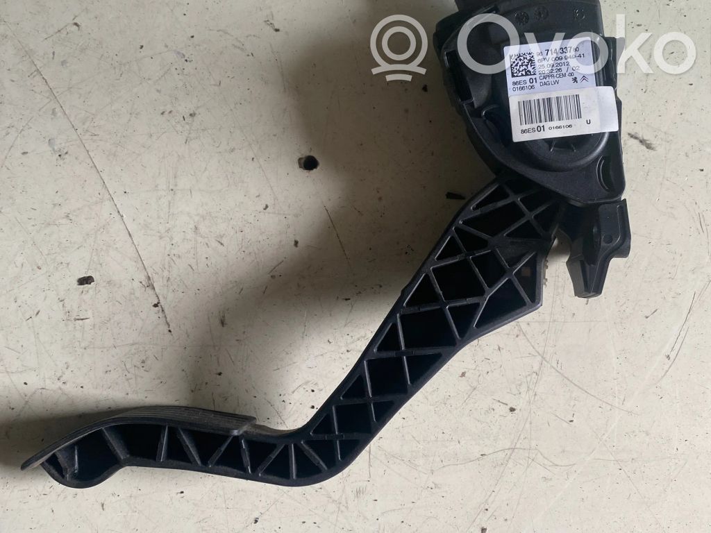Peugeot 208 I Pedał gazu / przyspieszenia 