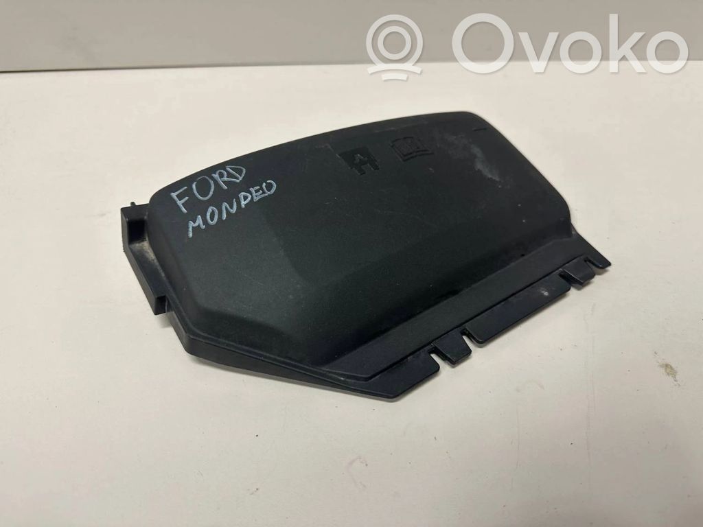 Ford Mondeo MK IV Dangtelis saugiklių dėžės 