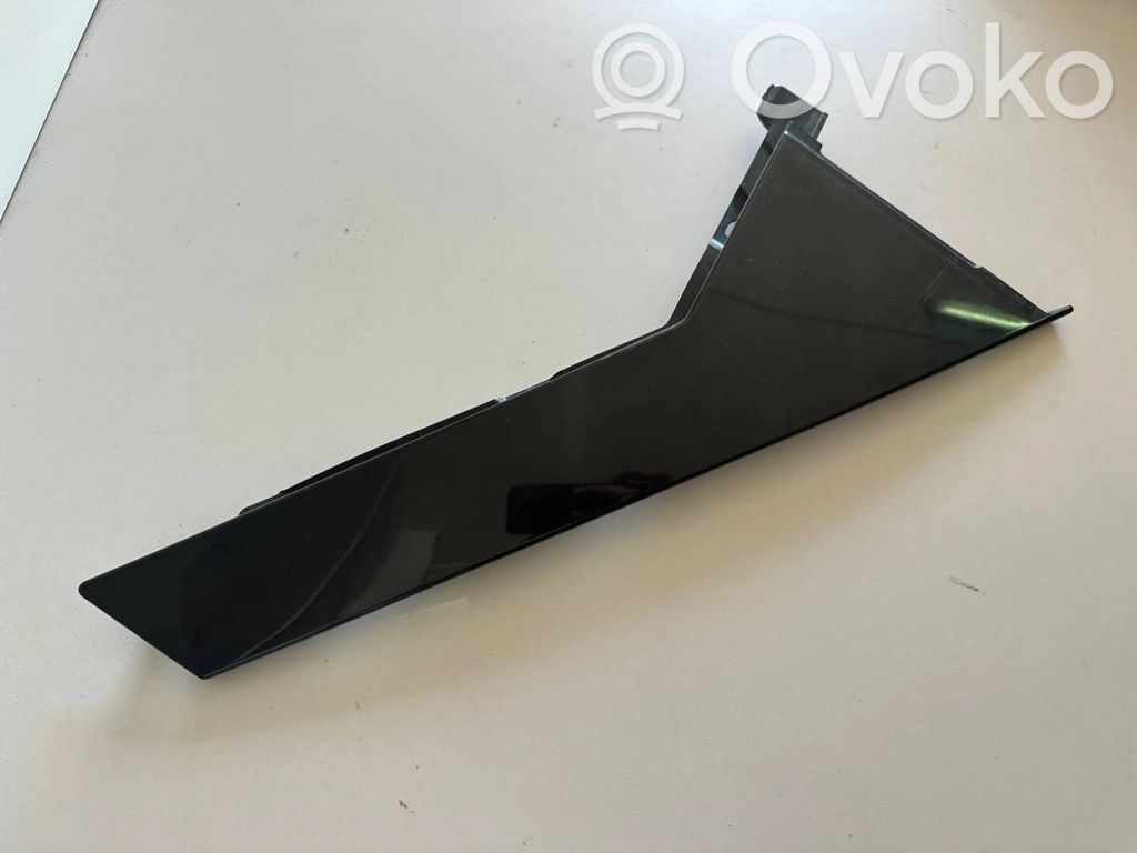 Ford Mondeo MK IV Galinių durų stiklo apdaila 