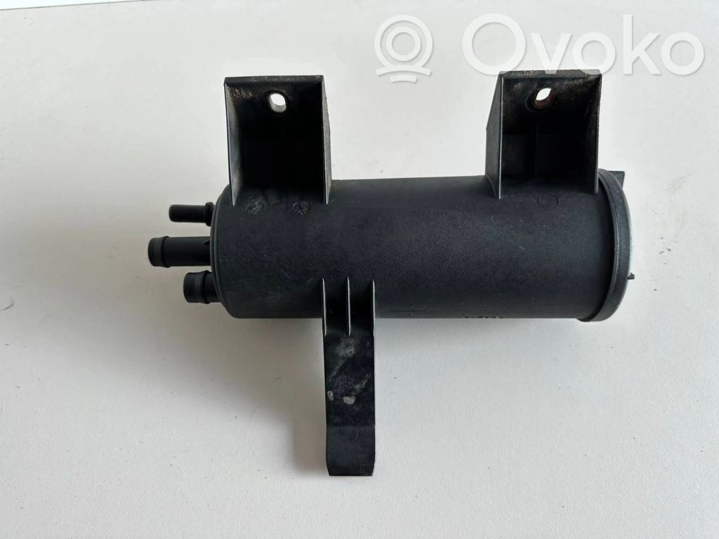 BMW 5 E60 E61 Active carbon filter fuel vapour canister 