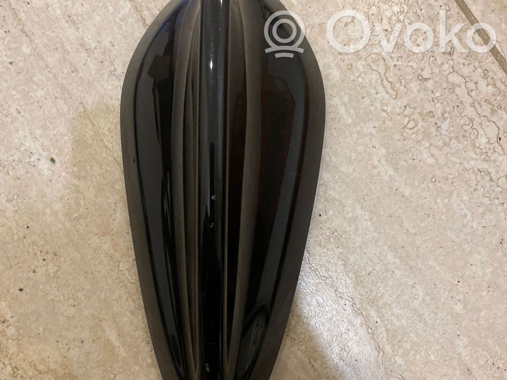 BMW 2 F45 Osłona anteny dachowej GPS 