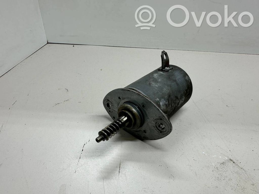 BMW 3 E90 E91 Válvula de control del aceite 