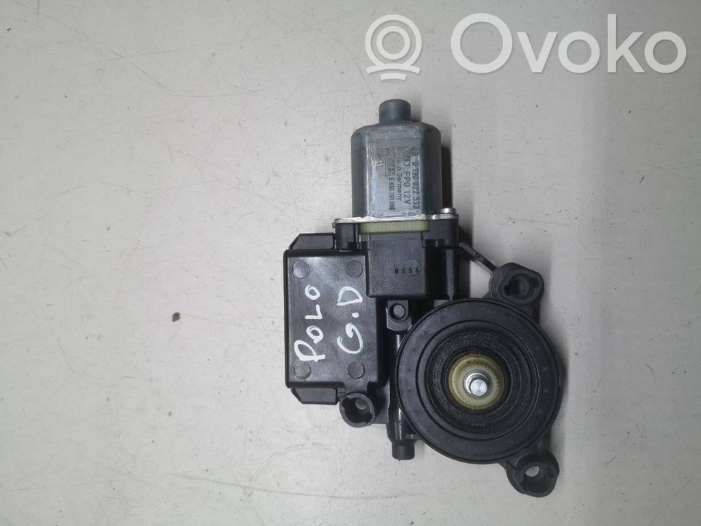 Volkswagen Polo V 6R Silniczek podnoszenia szyby drzwi tylnych 