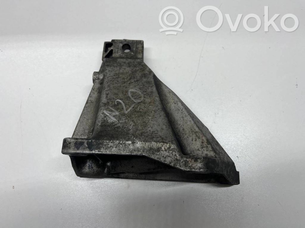 BMW 3 E90 E91 Engine mounting bracket 