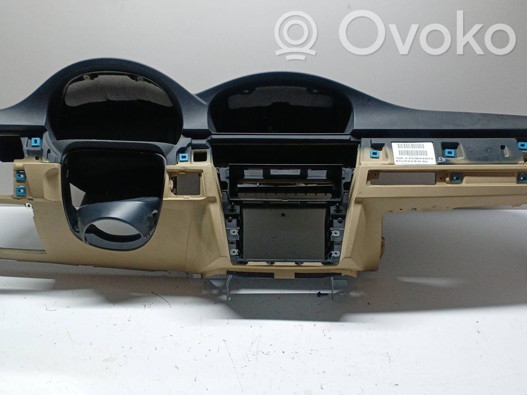 BMW 3 E90 E91 Kojelauta 