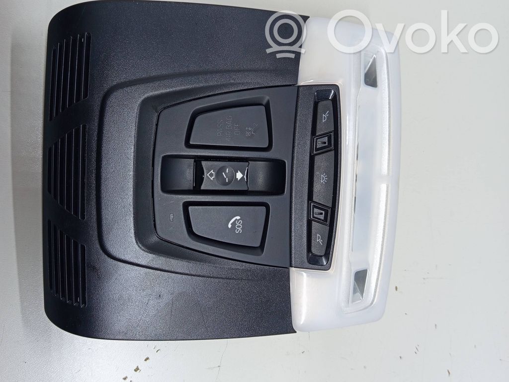 BMW X5 F15 Priekinių vietų apšvietimo žibintas 
