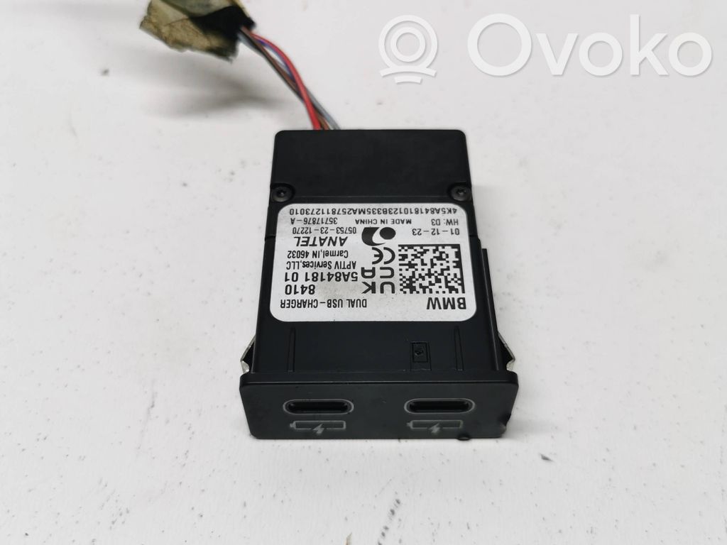 BMW 2 Active Tourer U06 Priză USB 