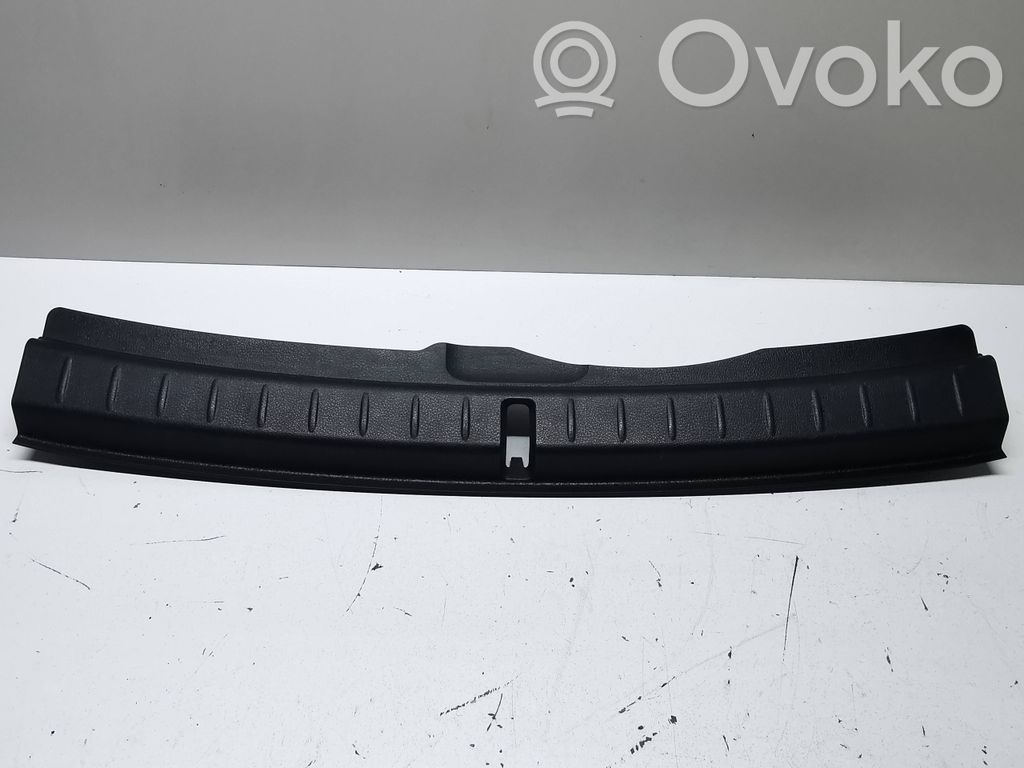 BMW 2 F45 Osłona pasa bagażnika 