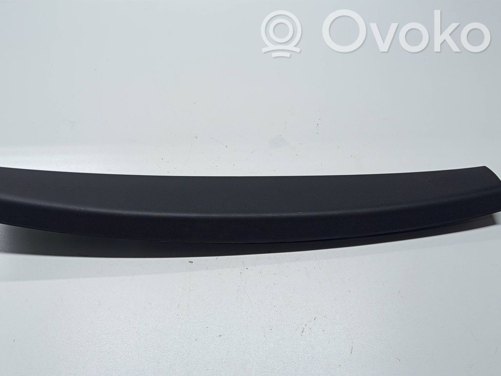 BMW X1 F48 F49 Tapicerka klapy tylnej / bagażnika 