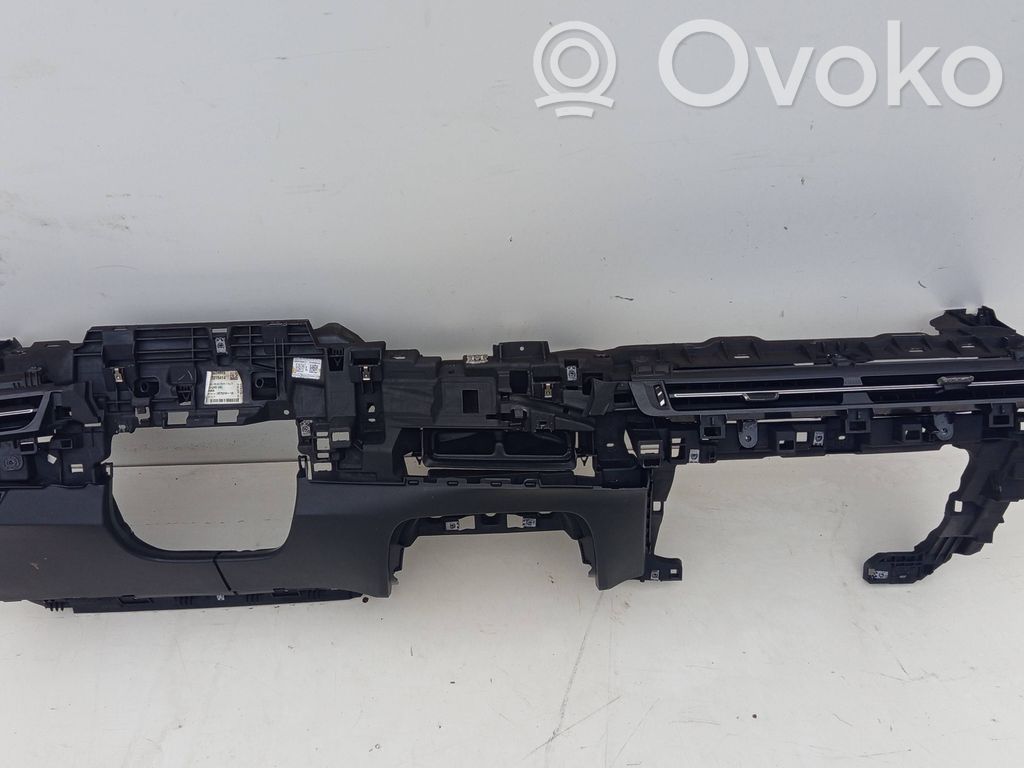 BMW 2 Active Tourer U06 Dashboard 