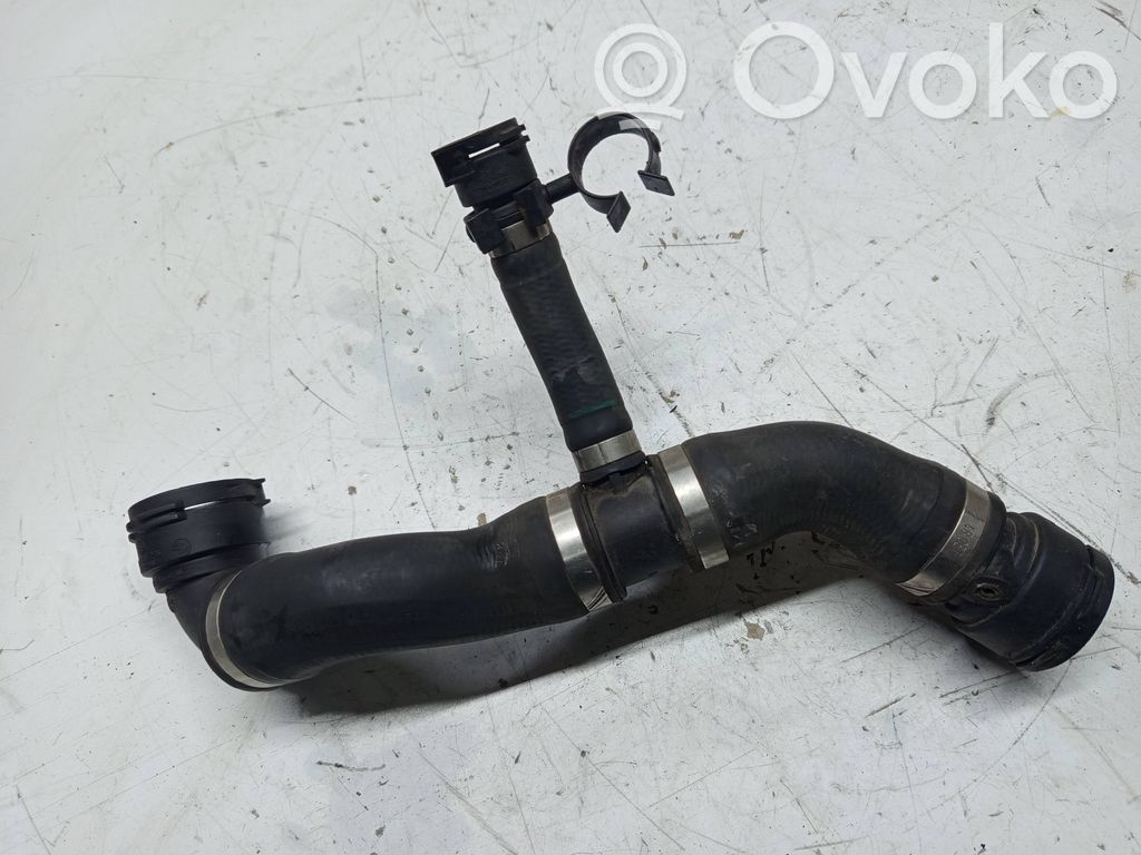 BMW 3 E92 E93 Engine coolant pipe/hose 